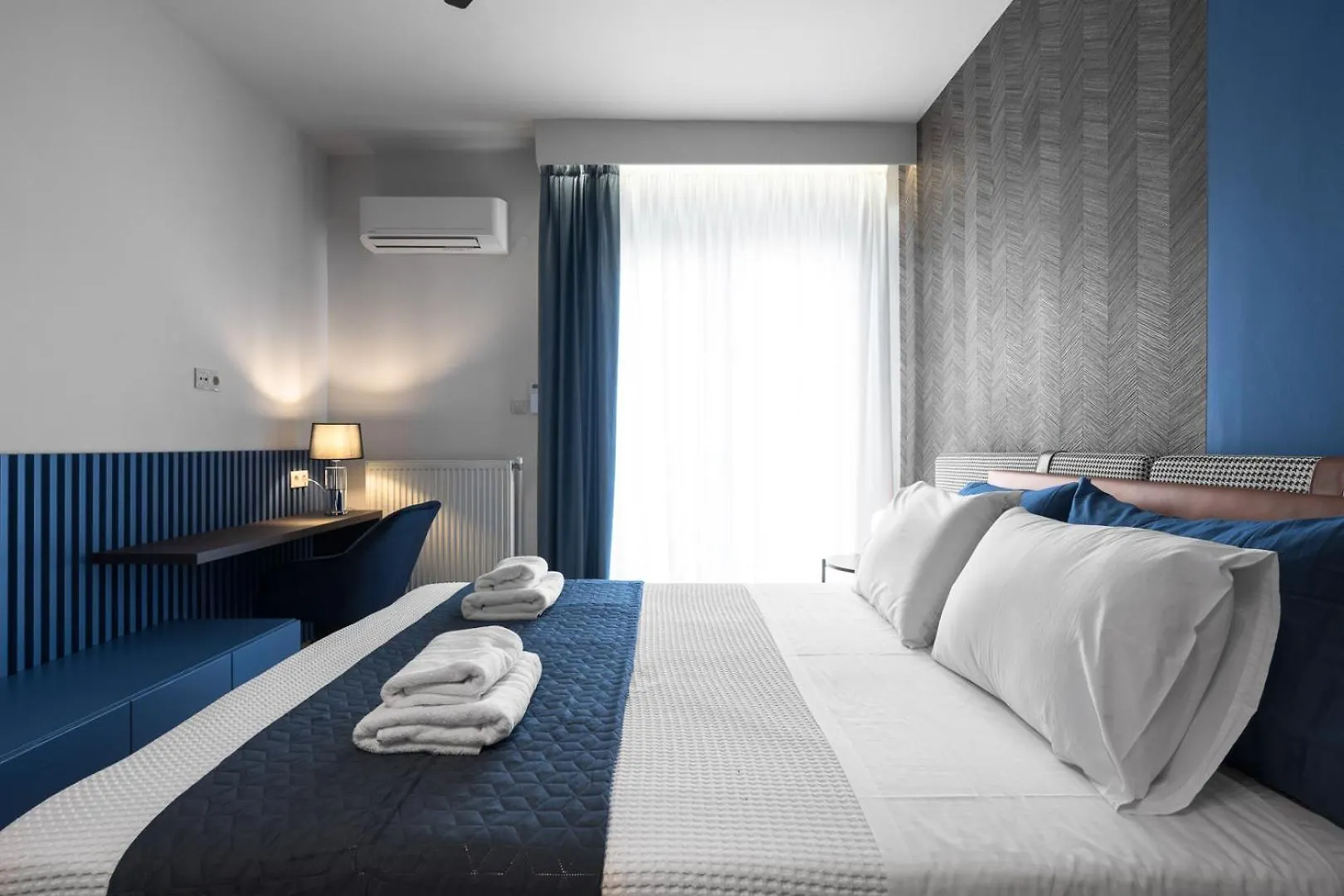 Apartment #Luxlikehome Tsimiski Blue Thessaloniki